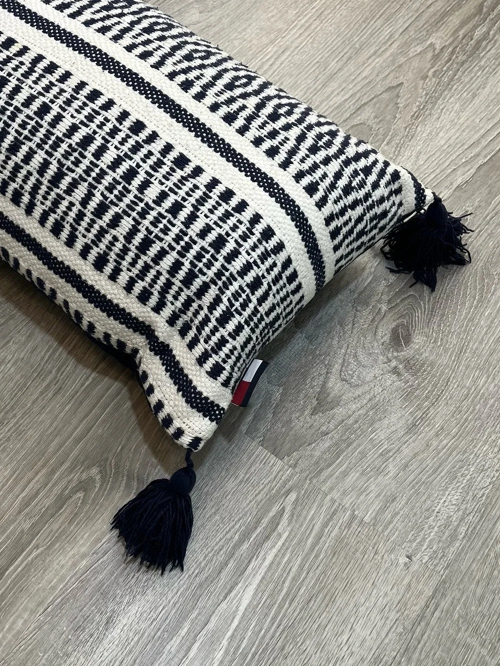 Tommy Hilfiger 27X14 Navy Blue White Feather Down Lumbar Bedroom Throw Pillow